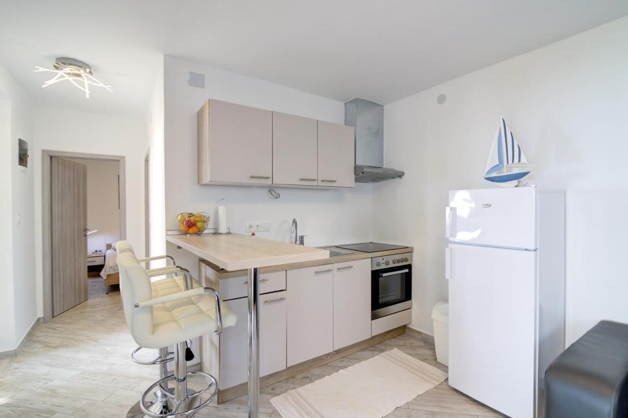 Nehaj Apartment Сен Екстериор снимка