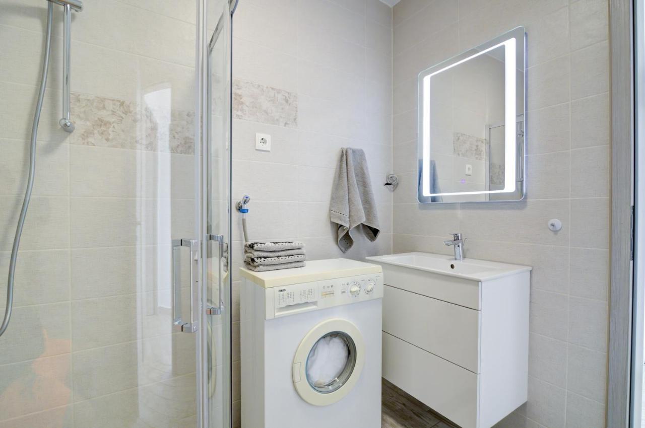 Nehaj Apartment Сен Екстериор снимка