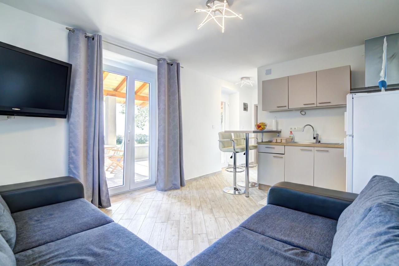 Nehaj Apartment Сен Екстериор снимка