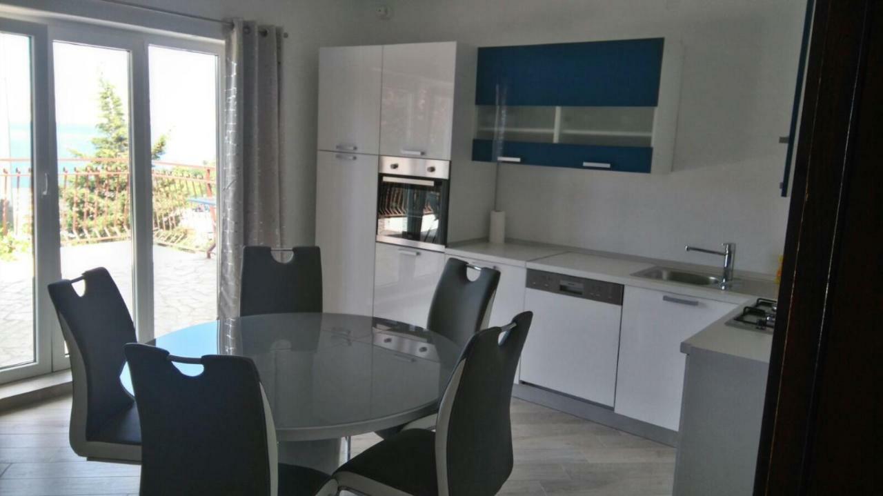 Nehaj Apartment Сен Екстериор снимка