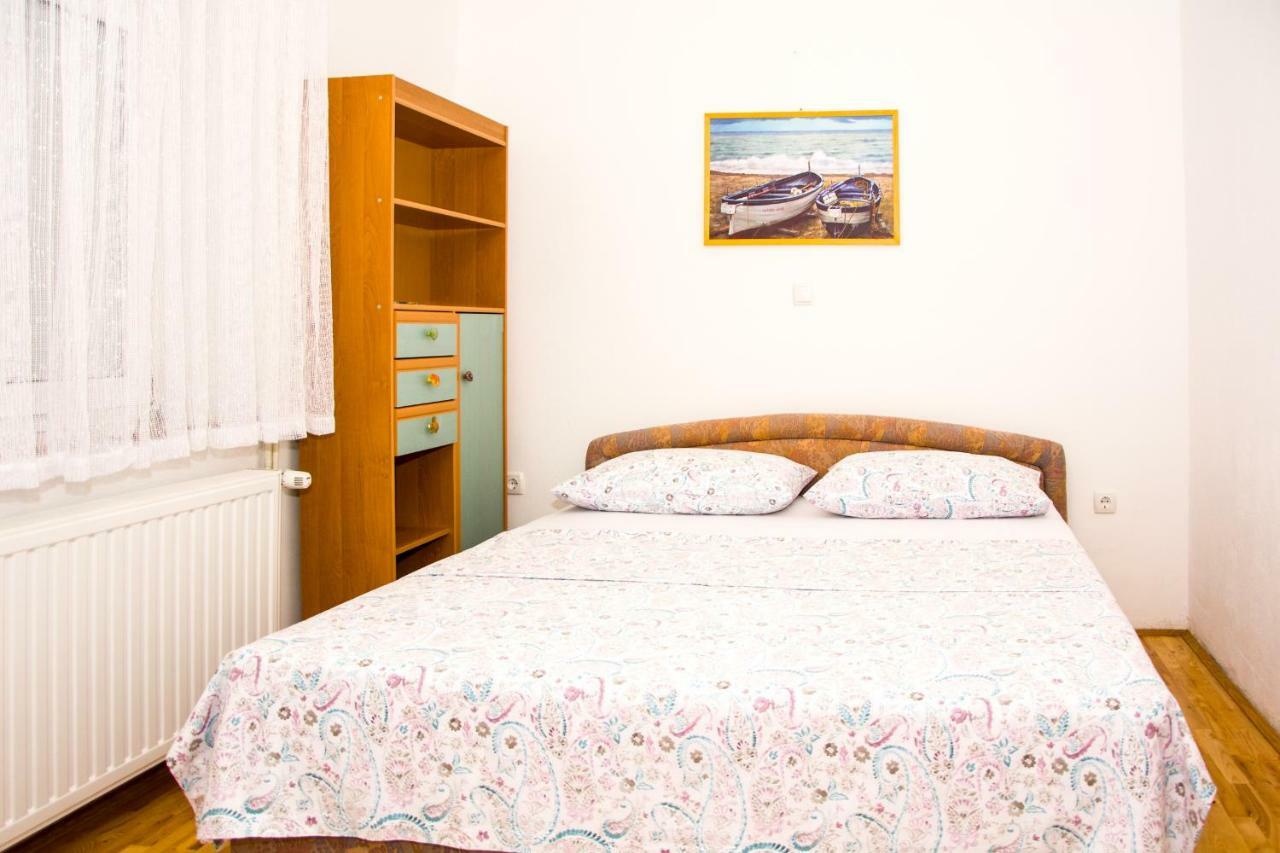 Nehaj Apartment Сен Екстериор снимка