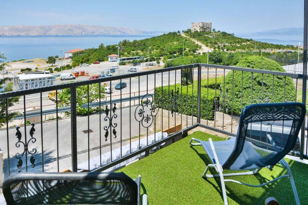 Nehaj Apartment Сен Екстериор снимка